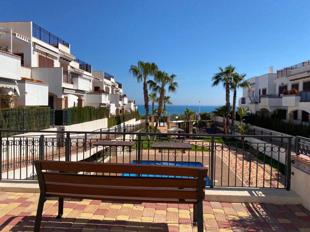 Impresionante Piso De Planta Baja Cerca Al Mar Torrevieja