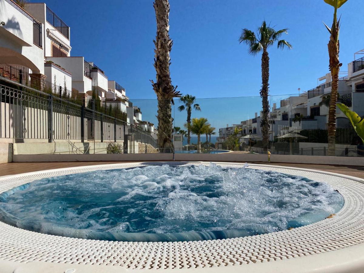 Impresionante Piso De Planta Baja Cerca Al Mar * Torrevieja